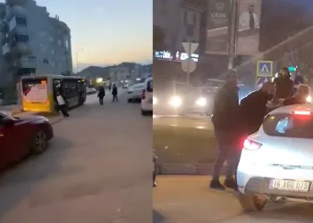 Bursa’da yol verme kavgası kamerada