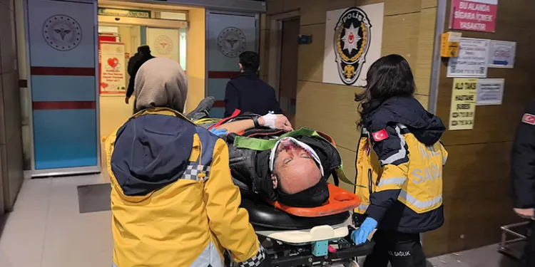 Bursa’da devrilen motosikletin sürücüsü ağır yaralandı