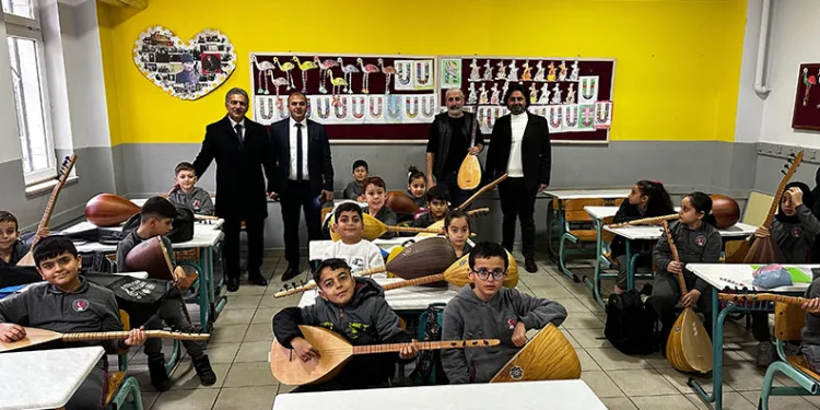 Gemlik’te Çocuklar Sanat ve Sporla Buluşuyor