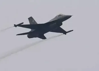 Pakistan’dan Afganistan’a hava saldırısı