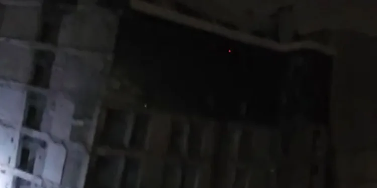 6 katlı hastanenin devasa bloku kağıt gibi yerle bir oldu