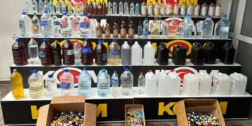 Adana’da 8 şüpheli sahte içkiden gözaltına alındı