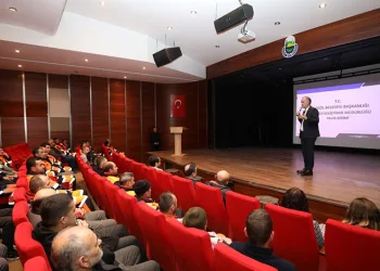 Temizlik işleri personeline yalın temelleri eğitimi verildi
