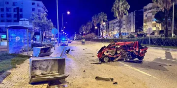 Antalya’da feci kaza: Sürücü hayatını kaybetti