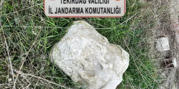 Tekirdağ’da antik sütun başlığı ele geçirildi