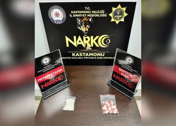 Uyuşturucu operasyonunda yakalanan 2 kişi tutuklandı