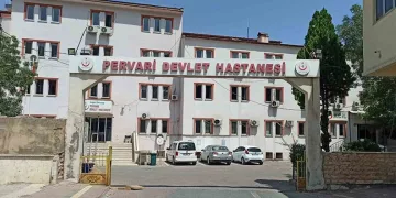 7 çocuk yedikleri çikolatadan zehirlendi