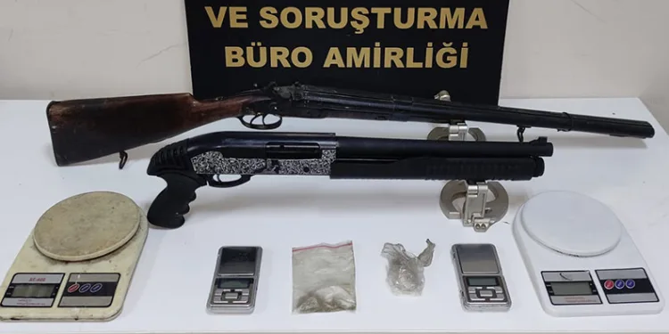 Bursa’da cezaevi firarisi arkadaşlarıyla 3 polisi yaraladı