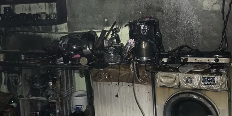 Tarsus’ta narenciye paketleme fabrikasında yangın