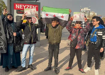 Suriyelilerin ülkelerine dönme heyecanı başladı