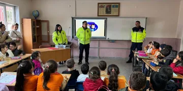 Öğrencilere trafik semineri
