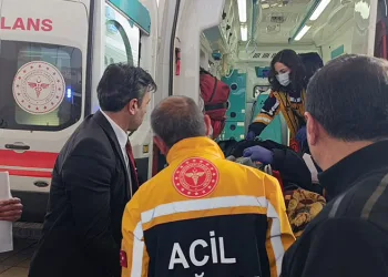 Van’da can pazarı: Yaralılar hastanelere kaldırılıyor