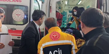 Van’da can pazarı: Yaralılar hastanelere kaldırılıyor