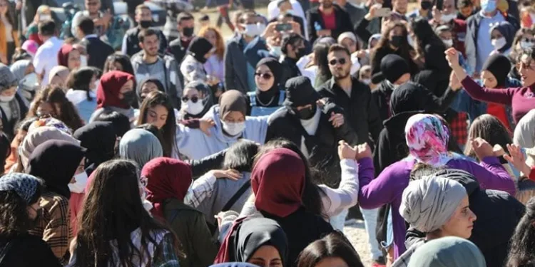 Hama’da muhaliflerden şükür namazı