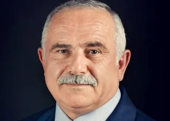 Erfelek Belediye Başkanı Uzun, merdivenden düşerek ağır yaralandı