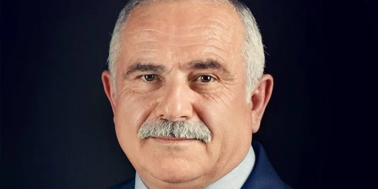 Erfelek Belediye Başkanı Uzun, merdivenden düşerek ağır yaralandı