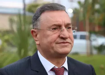 Lütfü Savaş CHP’den ihraç edildi