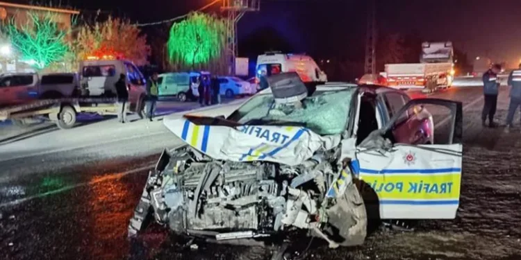 Kahramanmaraş’ta trafik kazası: 1 ölü, 2’si polis 3 yaralı