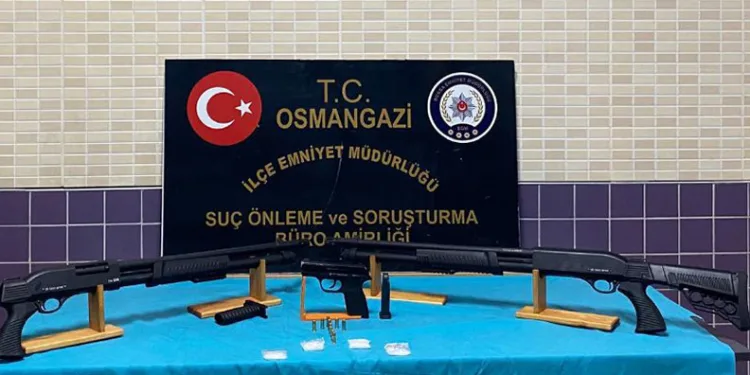 Bursa’da uyuşturucu operasyonunda 3 zanlı yakalandı