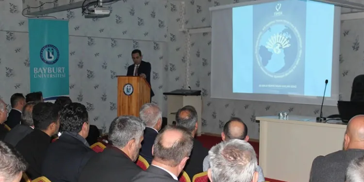 Bayburt’ta öğrenciler hayvanlar için doğaya yiyecek bıraktı