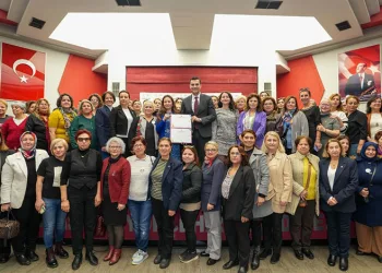 Hafız Esad’ın harabeye dönen mezarı görüntülendi