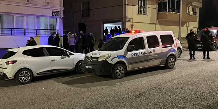 Sivas’ta anne ve oğlu ölü bulundu