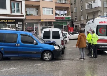 Adana’da bin 350 elektronik sigara ele geçirildi