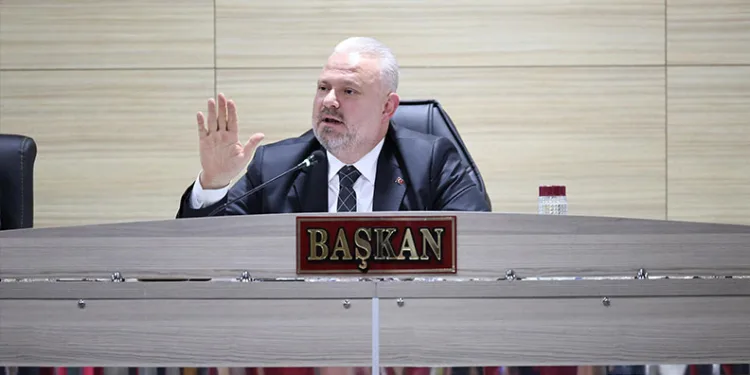 Başkan Pehlivan fahiş konser iddialarına meclis kürsüsünden yanıt verdi