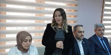 Hanımlar lokalinde samimi buluşma