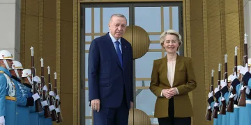 Erdoğan, AB Komisyonu Başkanı  ile görüştü