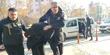 Üniversiteli taksiciyi öldüren zanlılar adliyeye sevk edildi