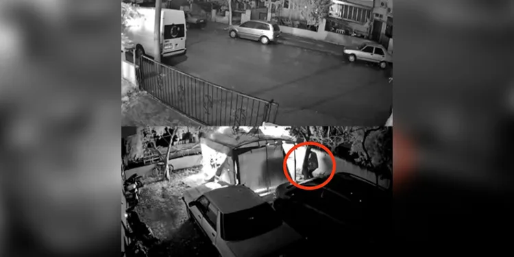 Çorlu’da apartman yangını: Balkonda mahsur kalan şahsı itfaiye kurtardı