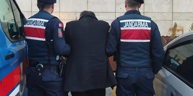 Hırsızlık suçundan 4 yıl 5 ay hapis cezası ile aranan şahıs yakalandı
