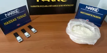 Ataşehir’de silahla etrafa ateş eden şahıs yakalandı