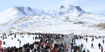 Erciyes’i 2 haftada 200 bin kişi ziyaret etti