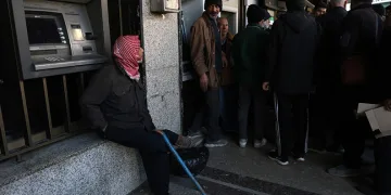 Esad bankaları boşalttı, Suriyeliler mağdur oldu