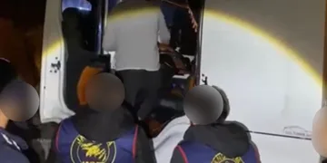 JASAT firari hükümlüyü saklandığı tırda yakaladı