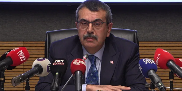 Bakan Tekin’den kadına şiddet açıklaması
