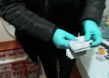 Seyir halindeki cip alev aldı