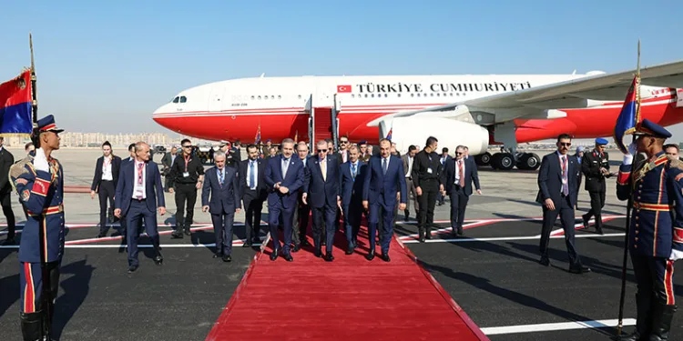 Erdoğan, D-8 Zirvesi’ne katılmak üzere Mısır’da