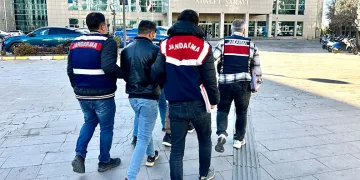 Kilis’te PKK/YPG üyesi 2 şüpheli tutuklandı