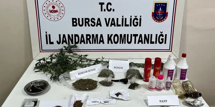 İnegöl’de uyuşturucu taciri yakalandı