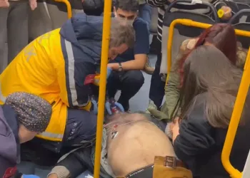 Bursa’da bir vatandaş metroda kalp krizi geçirdi