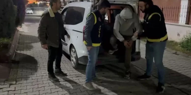13 yaşındaki kayıp kız Çanakkale’de polis tarafından bulundu
