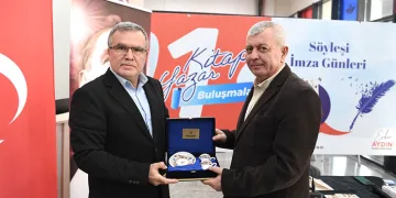En sevilen yazarlar Osmangazi’de kitap severlerle buluşuyor