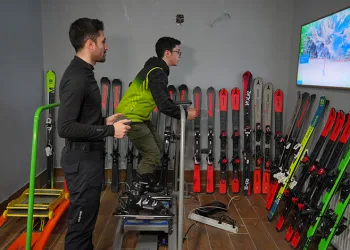 Kayak yarışlarına simülasyonla hazırlanıyor
