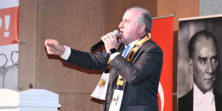 “Dünyada gençliğe en büyük yatırım yapan lider Erdoğan’dır”