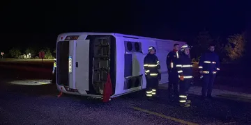 Kastamonu’da midibüs devrildi: 24 yaralı