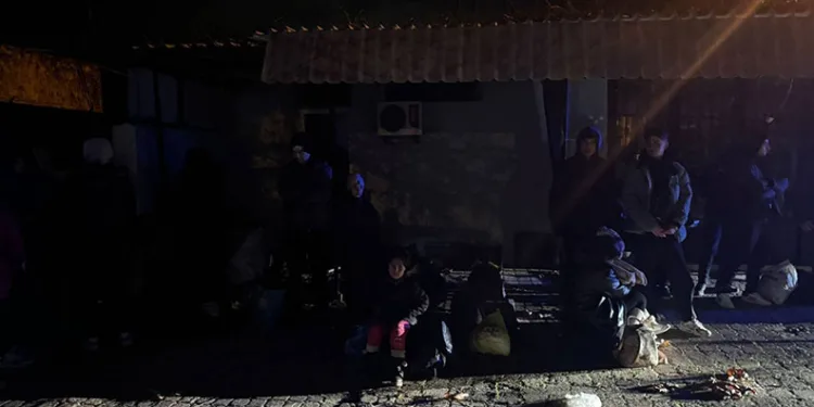 Aydın’da 22 düzensiz göçmen ve 3 organizatör yakalandı