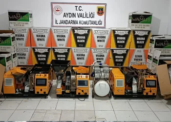 Otobüs terminalindeki bıçaklı kavgada kan aktı: 1 yaralı